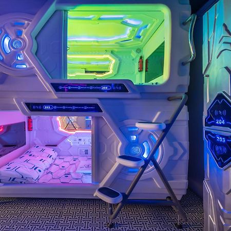 Space Station Hostel Bangkok Room photo