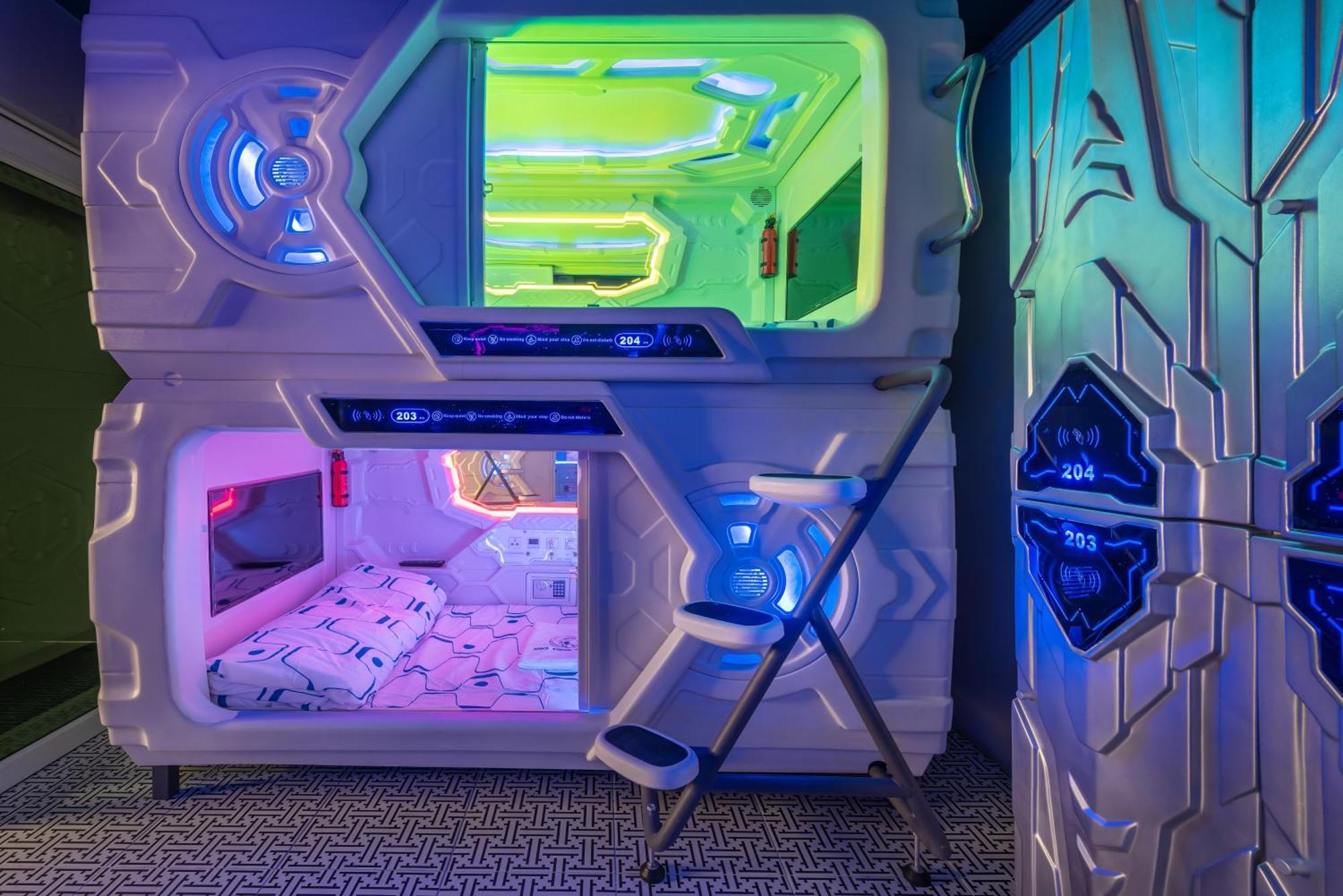 Space Station Hostel Bangkok Room photo