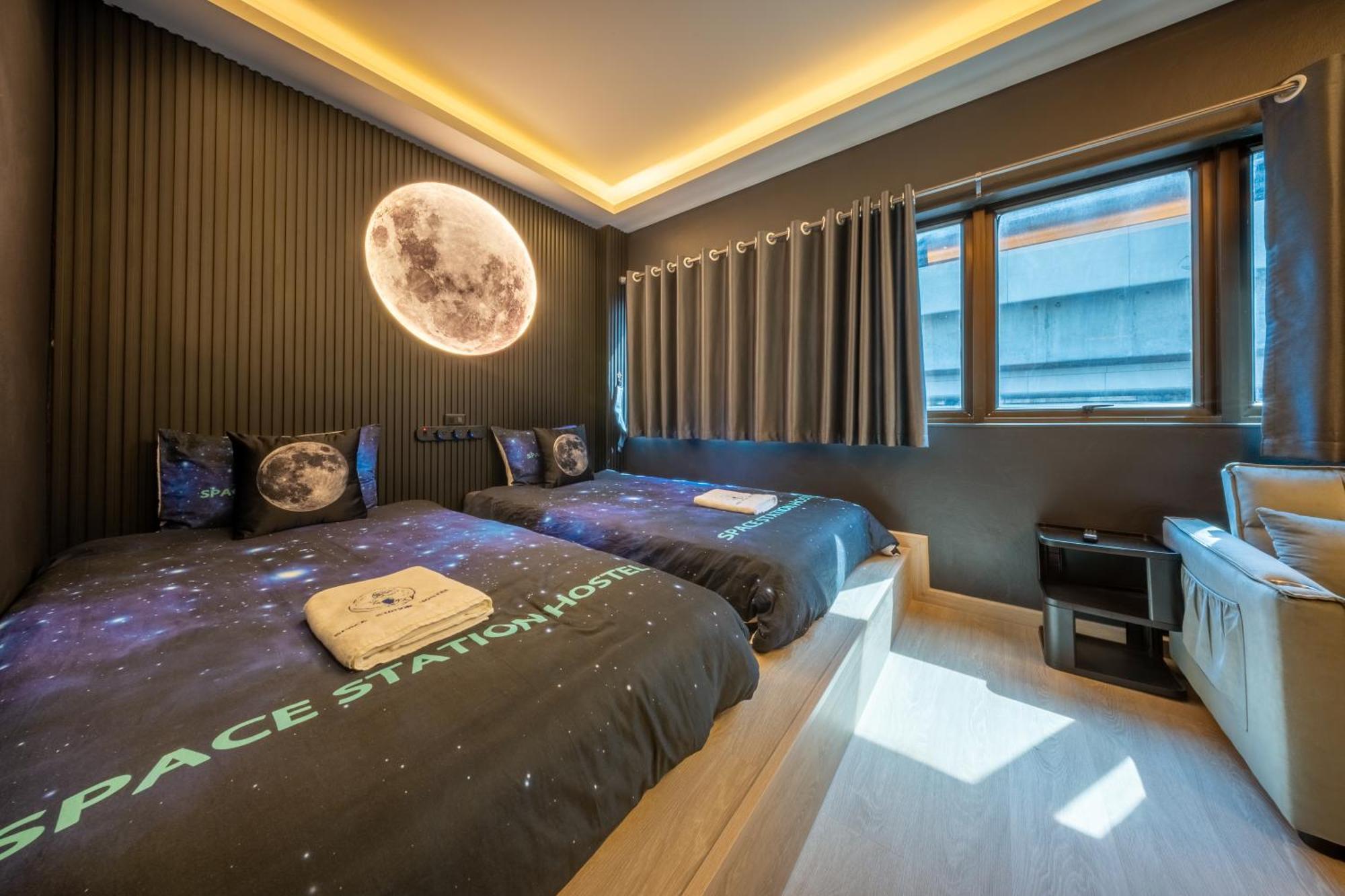 Space Station Hostel Bangkok Room photo