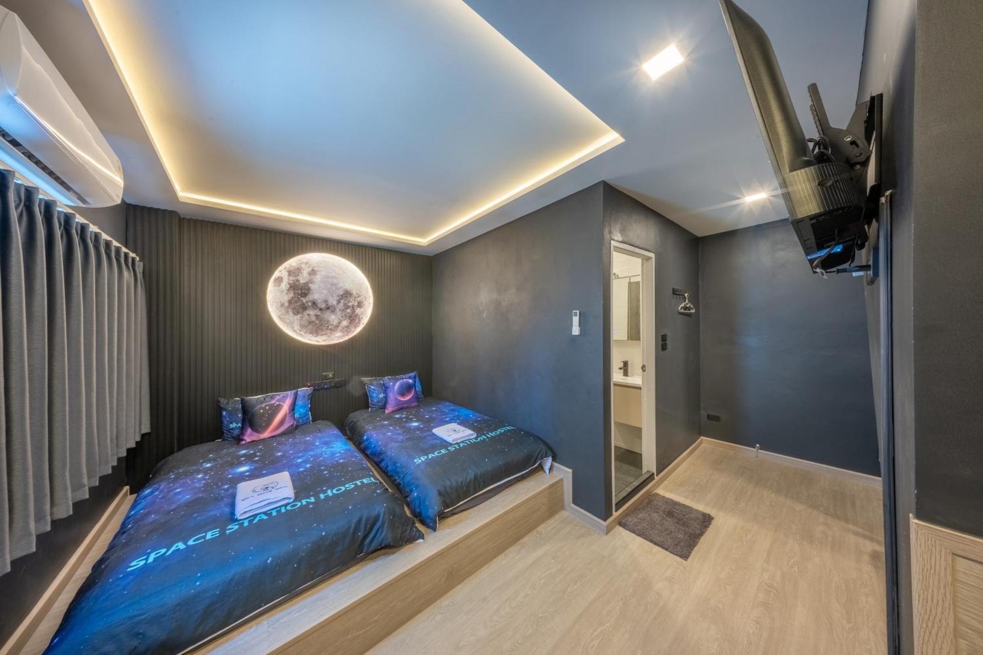 Space Station Hostel Bangkok Room photo